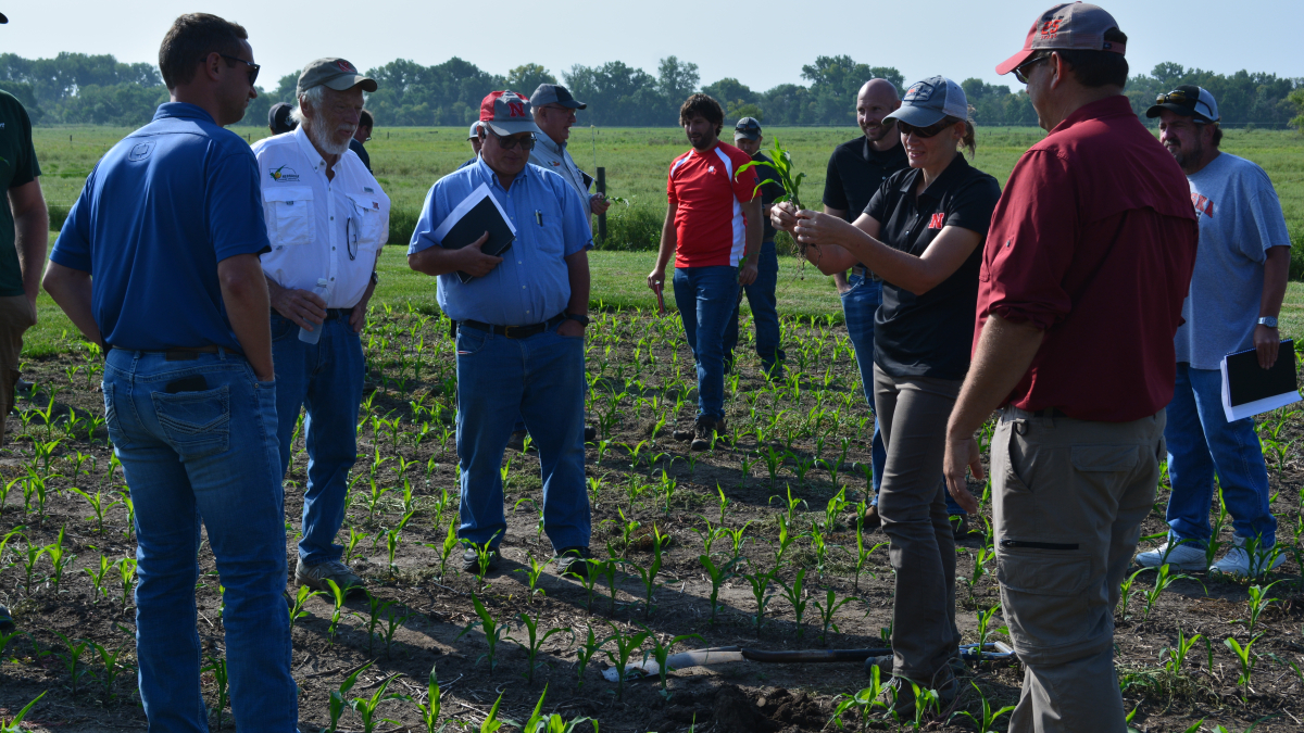 Nebraska Extension Provides Nebraska Soil Health and Corn and Soybean Clinics on August 28 and August 29